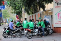 sinh viên chạy grab